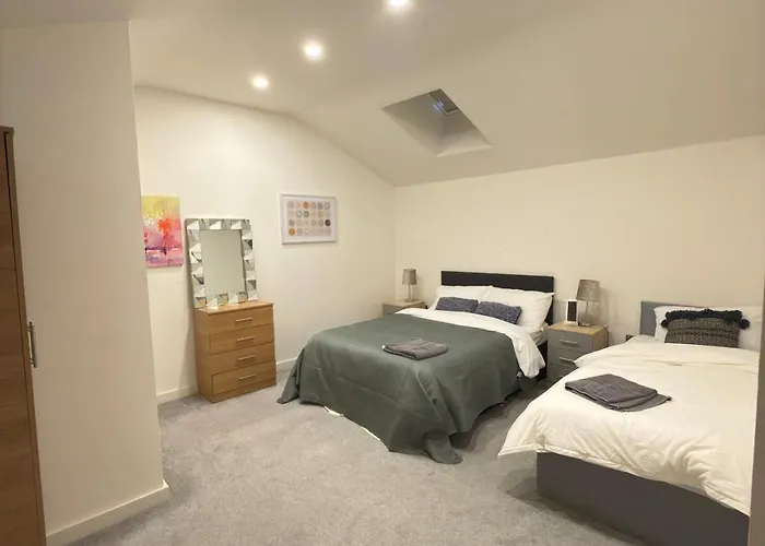 Stylish Bradford (West Yorkshire)